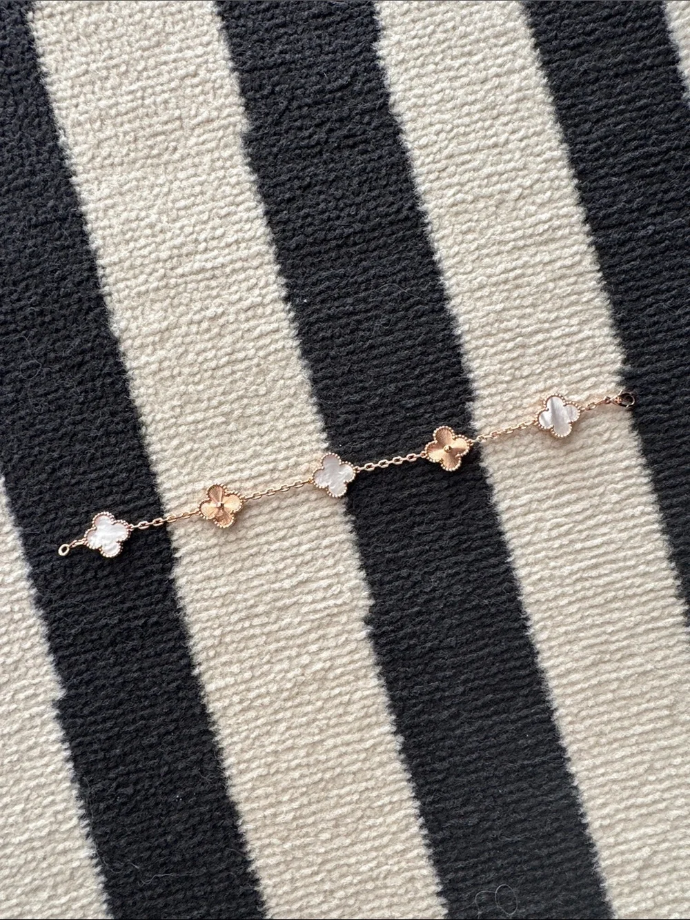 Alhambra Five Clover Rose Gold Floral Mother-of-Pearl Bracelet 7.5 inch bracelet